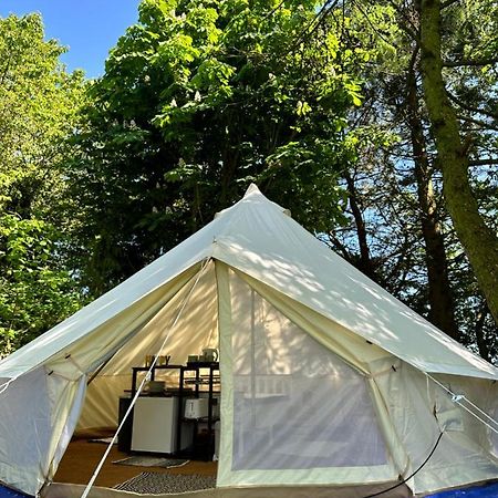 Rosabell Bell Tent At Herigerbi Park Грентем Екстер'єр фото